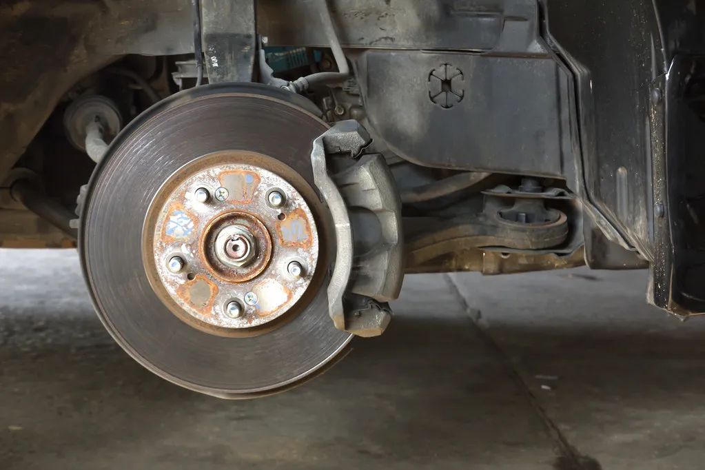https://www.toughprobrake.com/factory-price-truck-bmw-brake-pad-29087-brake-shoe-block-lining-auto-brake-pad-system-product/